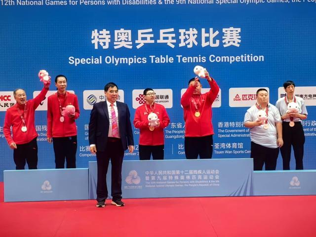 球探体育-和徐寅生刘诗雯打球是什么样的体验？特奥选手圆梦乒乓舞台|俞世根|新民晚报|男子单打|冰球|老师_新浪新闻