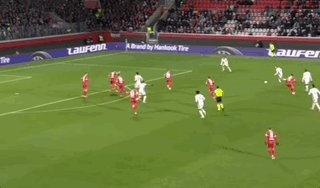 1732835929383056417.gif 【欧协杯】桑乔助攻双响,切尔西2比0客胜海登海姆