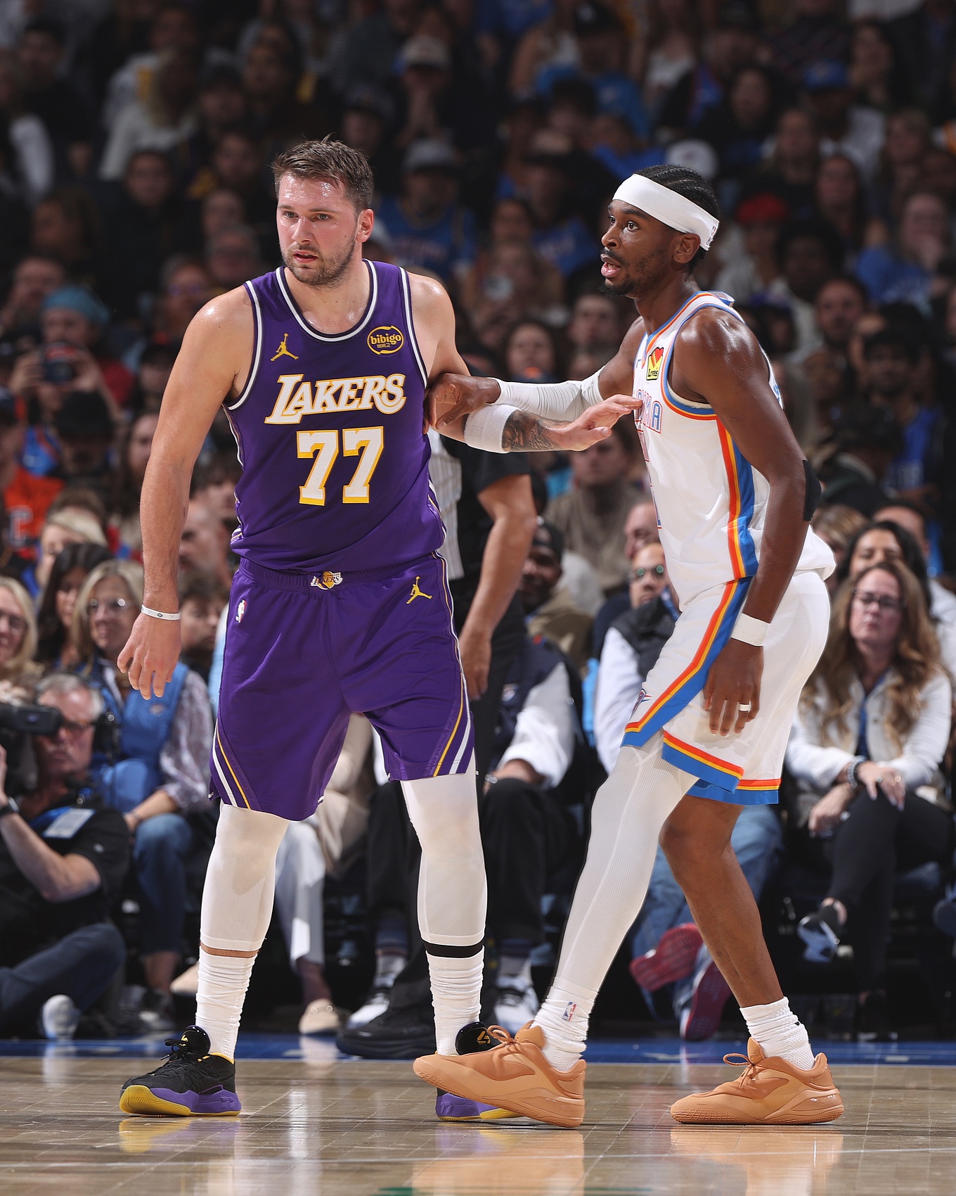 球探体育即时比分比分-防守基本盘截然不同！雷霆点名东&amp;里&amp;肯纳德 湖人解不了还啃不动